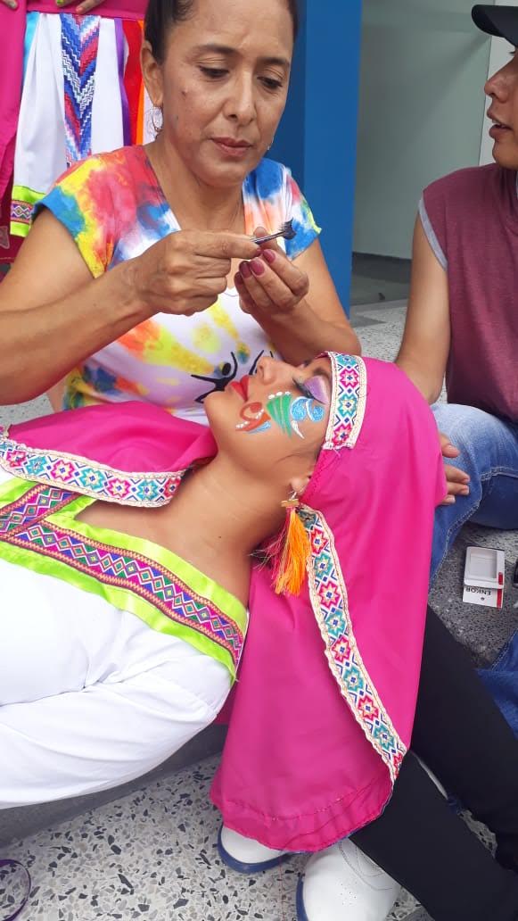 Preparativos, maquillaje y tradición